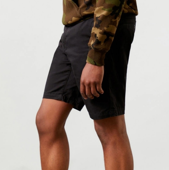Volcom Men's True To This Black Shorts. - Picture 3 of 16